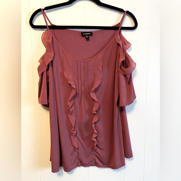 le chateau Tops - 🔥 Le Chateau Raspberry Pink Ruffle Top